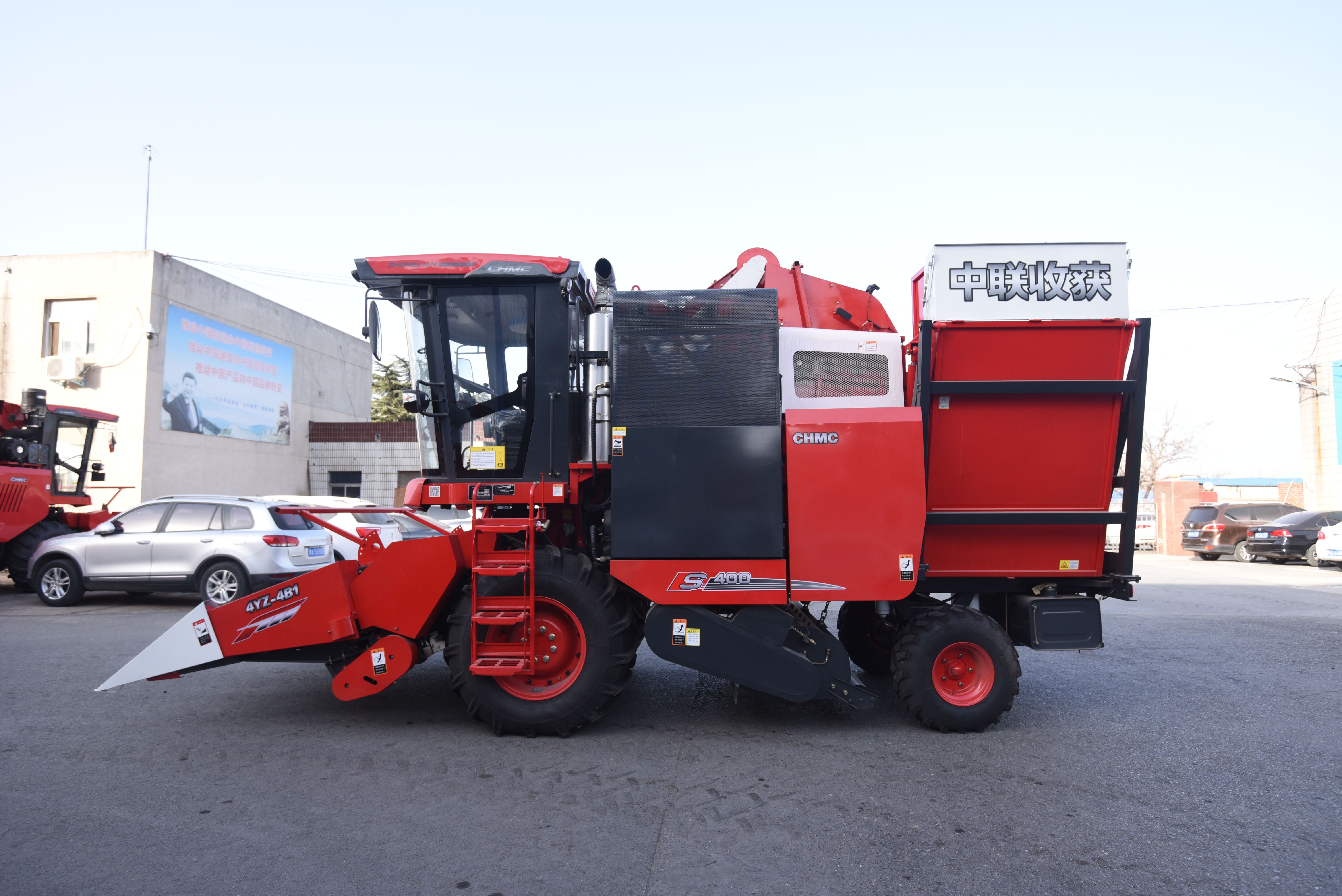 Super-powerful and Latest Model of Large Corn Harvester For Farms Fully Automatic(图1) Super-powerful and Latest Model of Large Corn Harvester For Farms Fully Automatic(图1)